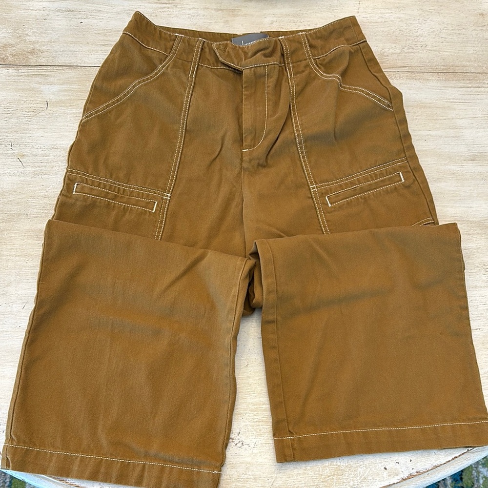 Woman’s Brown Cargo Pants